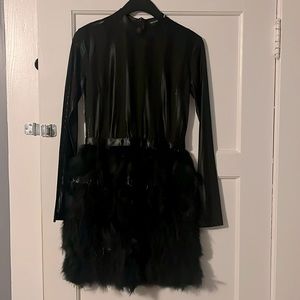 Women’s black feather bottom dress, perfect for any occasion